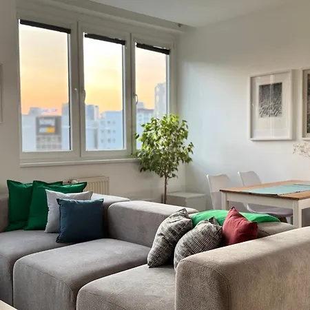 Castle View 3br In Old Town * Pressburg