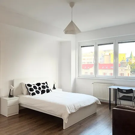 Castle View 3br In Old Town Apartment Pressburg