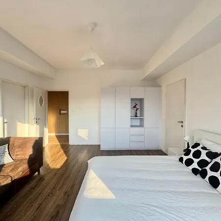 Castle View 3br In Old Town Apartment Pressburg