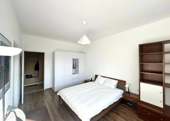 Castle View 3br In Old Town *