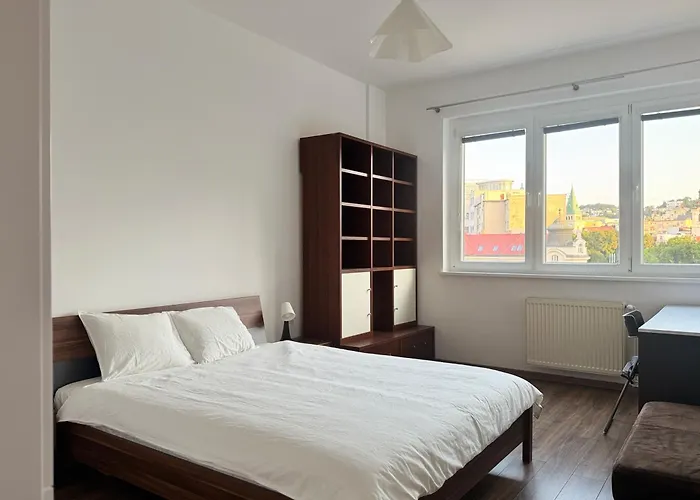 Castle View 3br In Old Town Apartman