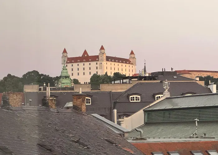 Apartament Castle View 3br In Old Town Bratislava